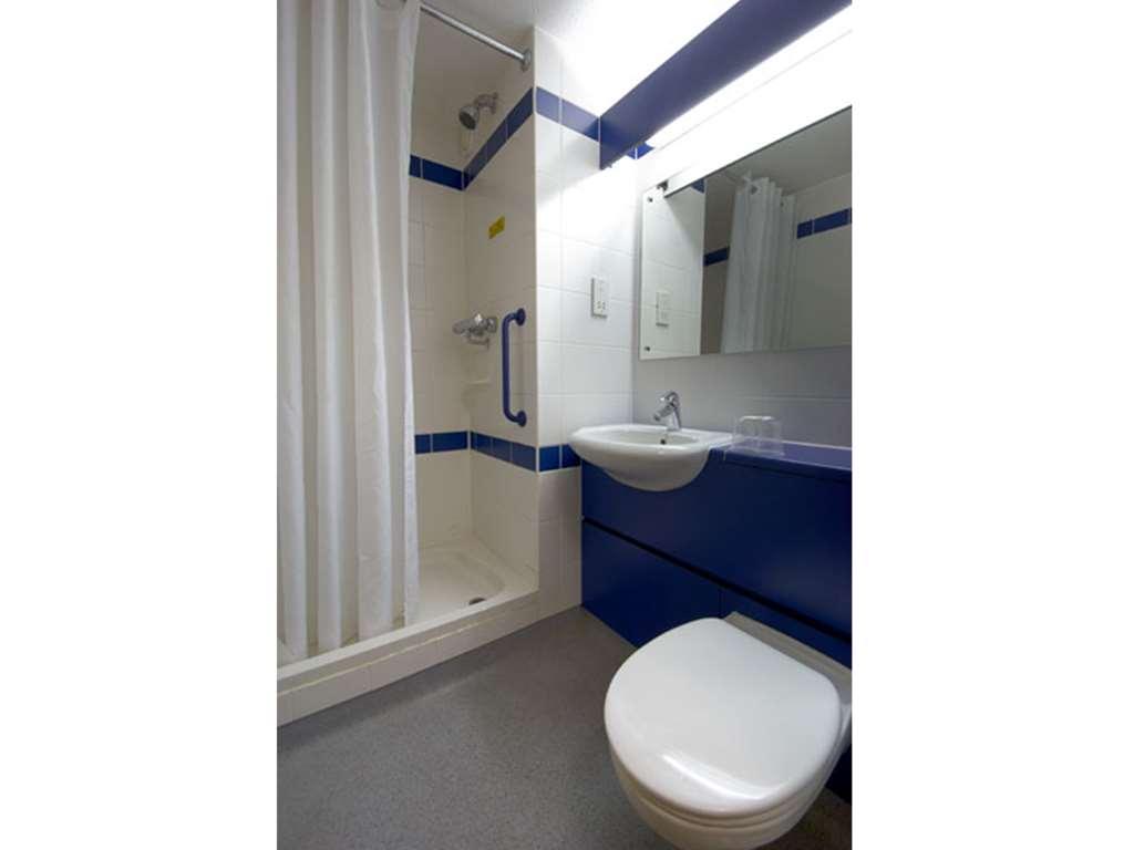 Travelodge Halifax Habitación foto