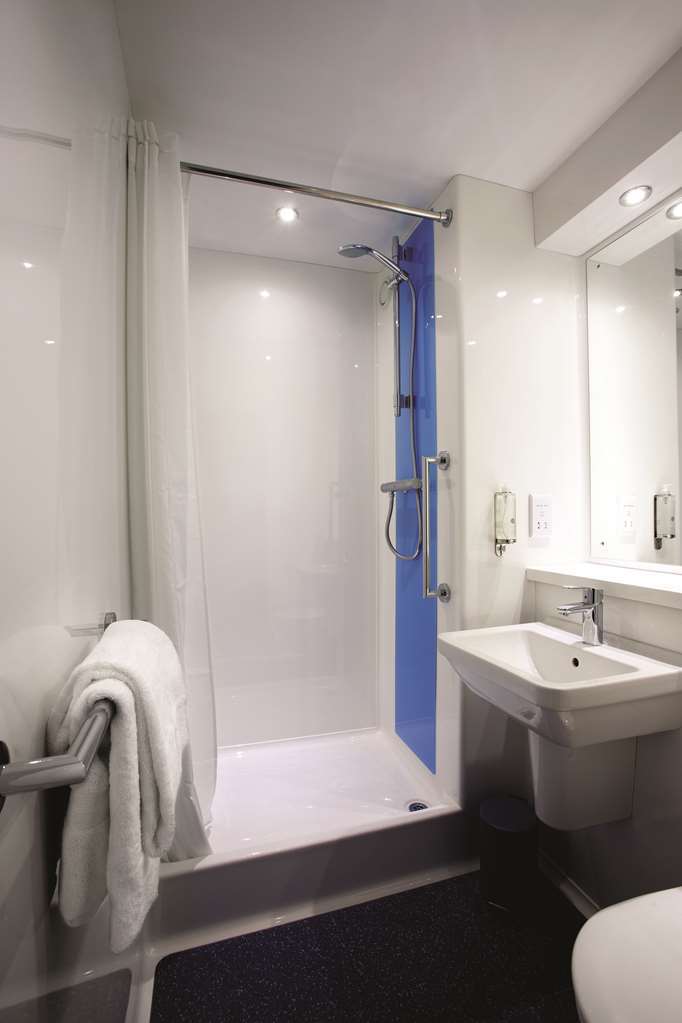 Travelodge Halifax Habitación foto